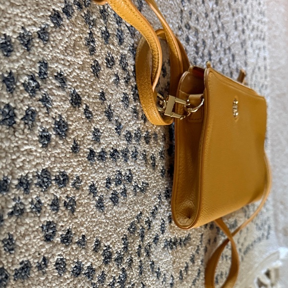 Tory Burch Mustard Crossbody Bag - Picture 4 of 4